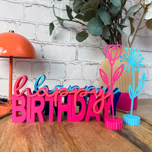 3d schriftzug happy birthday aus PLA kombiniert mit 3d blumen als besondere happy birthday deko