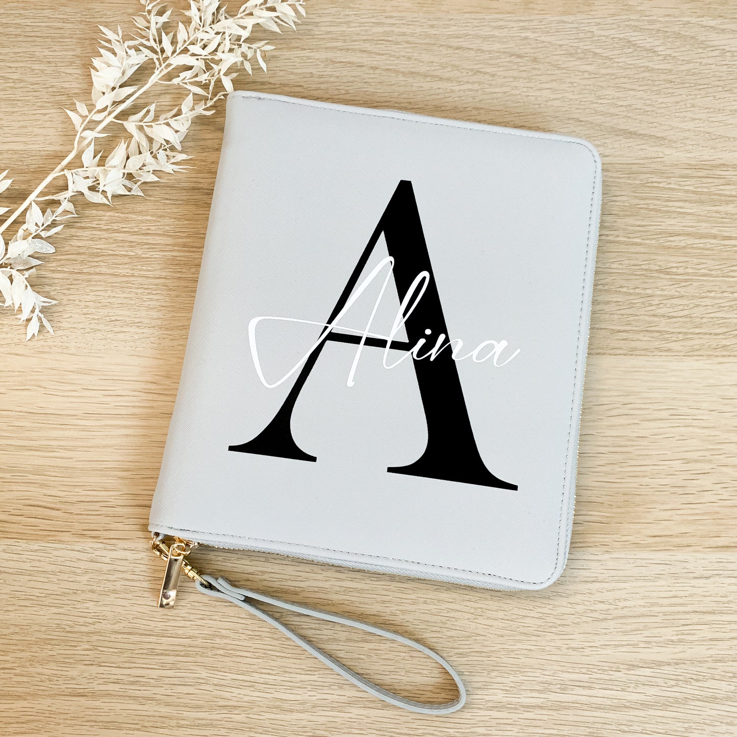 Organizer Initial