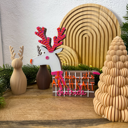 3D Winter Schriftzug „oh deer, it's ARSCHKALT outside“ in Braun, Weiß, Pink und Orange, Nahaufnahme