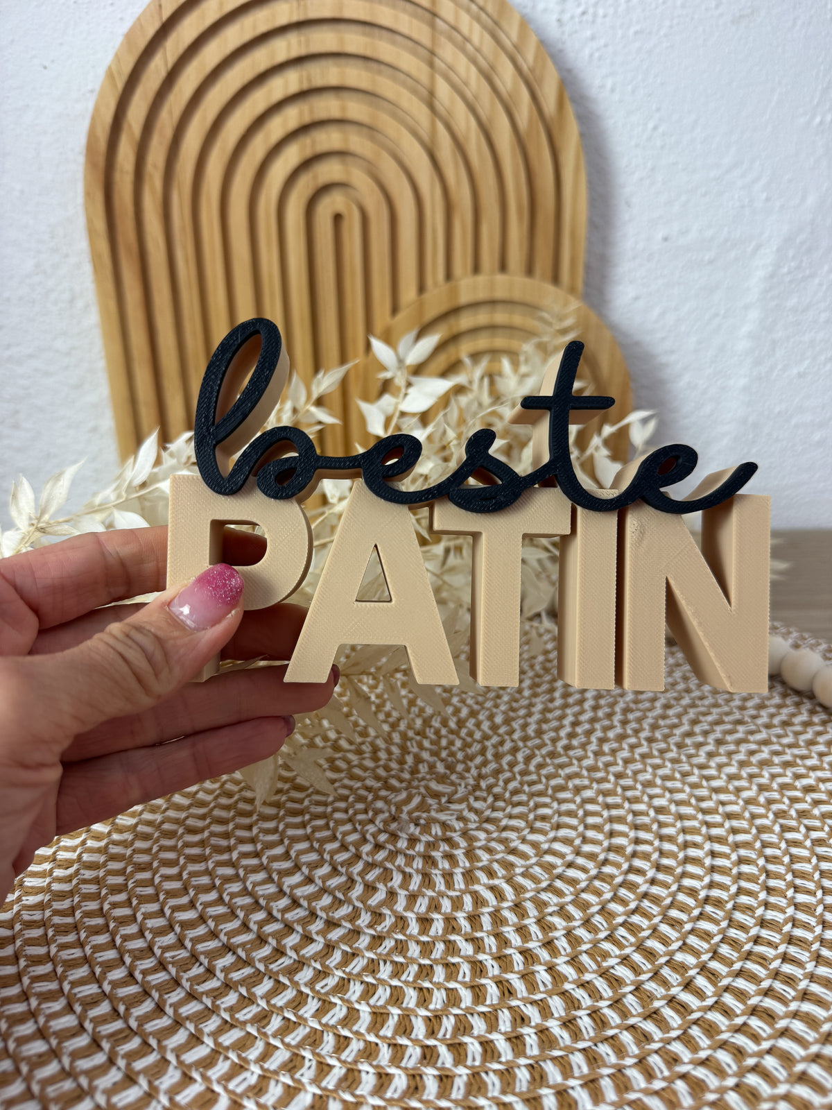 3D Schriftzug Beste Patin Beige-Schwarz – B-Ware