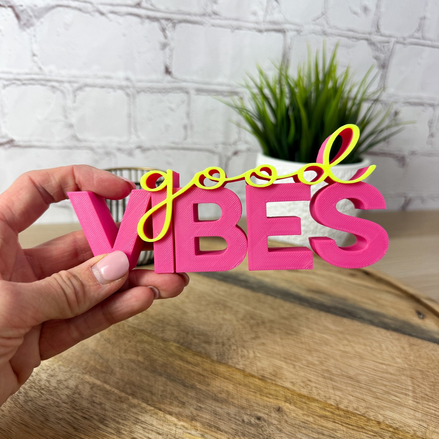 3D Schriftzug good Vibes - Statement Spruch als Dekoration