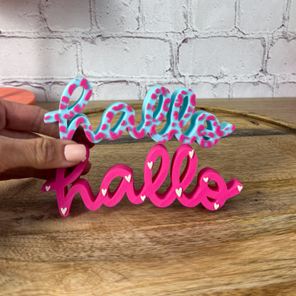 3D Schriftzug hallo im Leo-Look