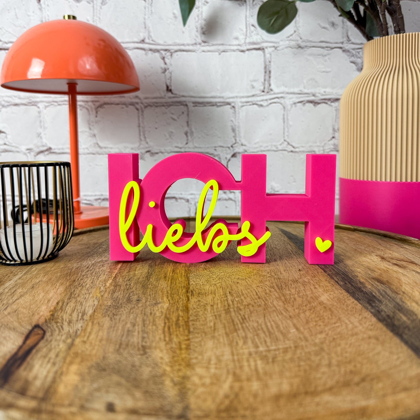 3D Schriftzug ICH liebs in Pink + Neongelb als Deko Wohnzimmer – handgefertigtes PLA
