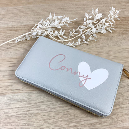 Schmucketui mit Name und Herz für die Reise