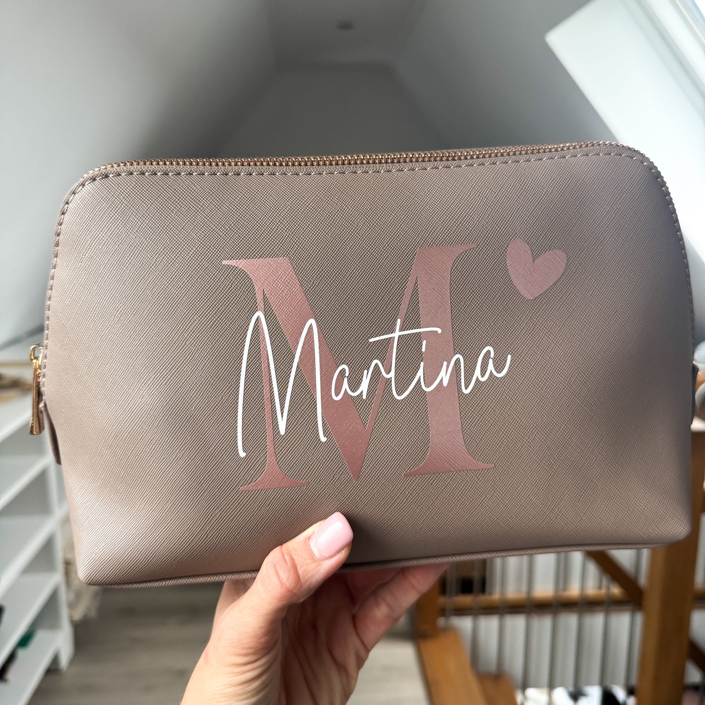 personalisierte Kosmetiktasche mit Namen, Initiale und Herz