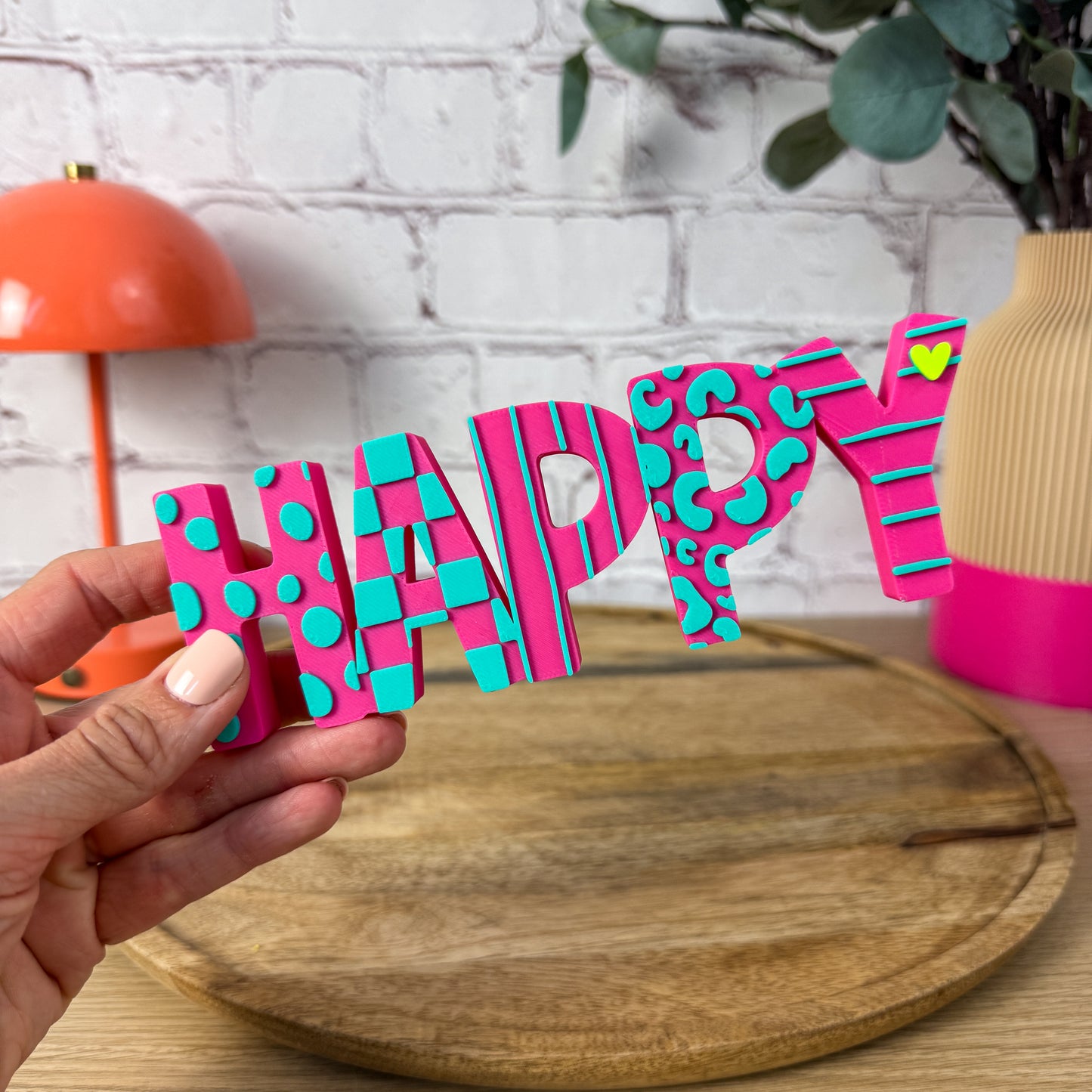 3D Schriftzug Happy