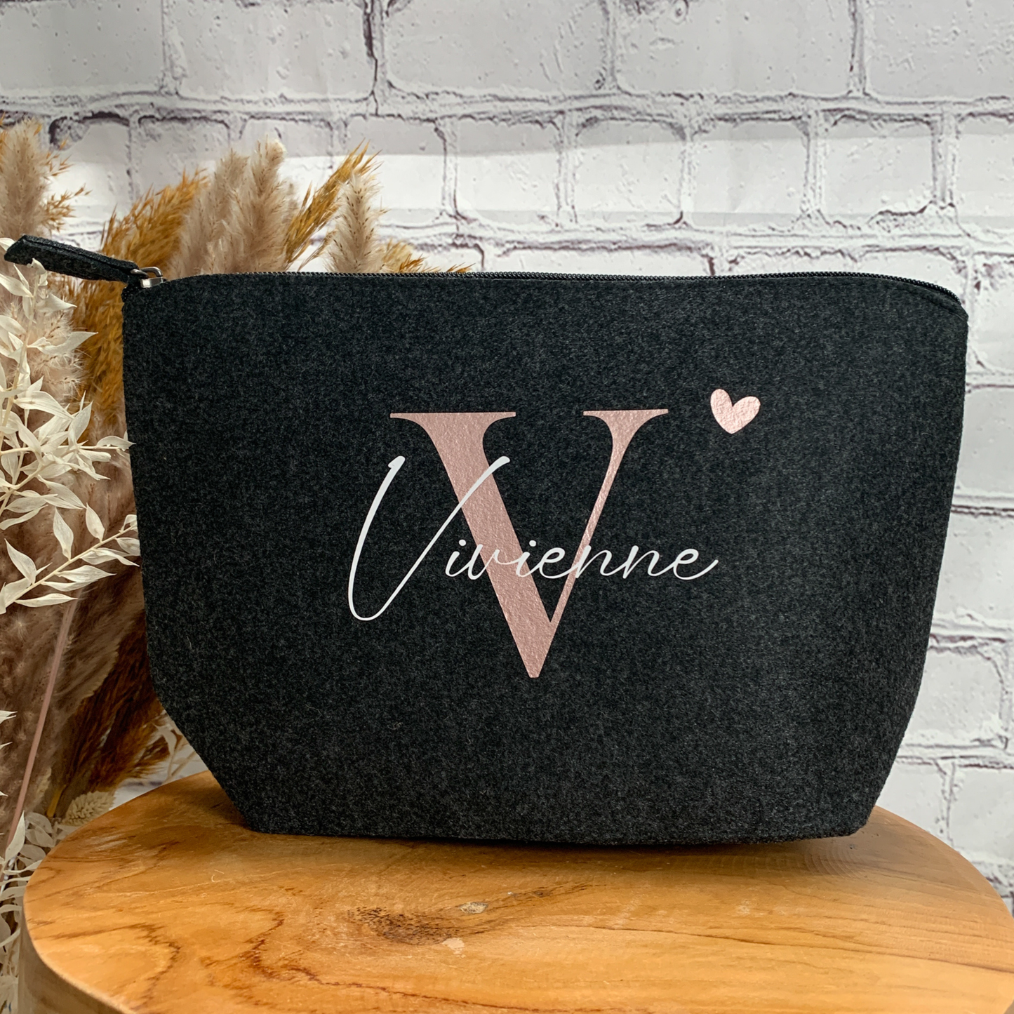 Kosmetiktasche personalisiert aus Filz Initiale + Namen (Herz)