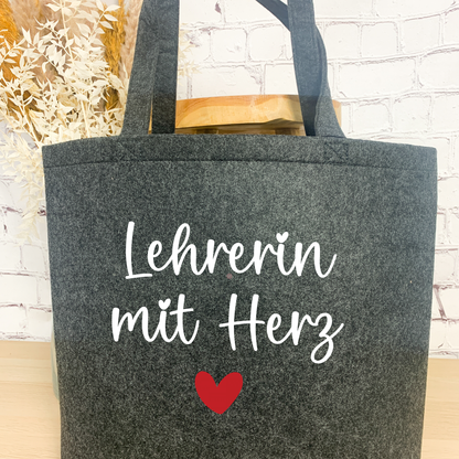 Filz Tasche Leherin mit Herz - Geschenk zum Abschied für Lehrerin