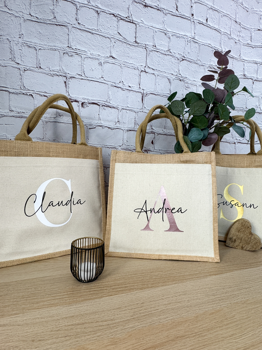 Jutetasche personalisiert mit Initiale und Namen – individuelle Geschenkidee für Frauen, perfekt als Abschiedsgeschenk oder zum Geburtstag