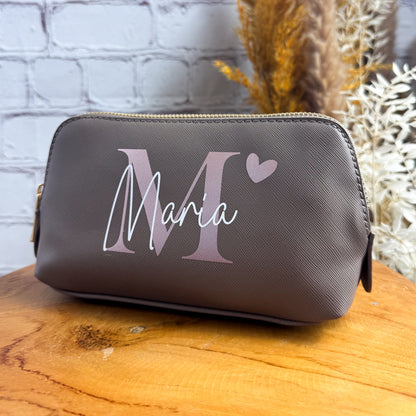 personalisierte Kosmetiktasche mit Namen, Initiale und Herz