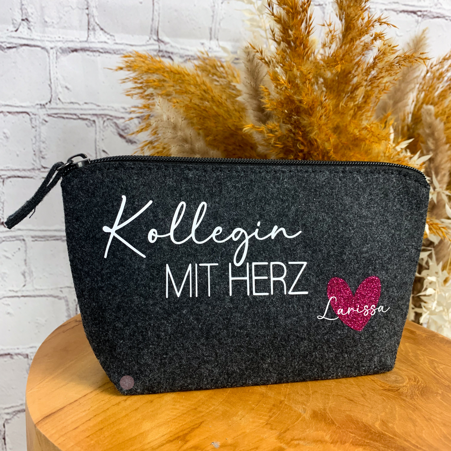 Kosmetiktasche Filz Kollegin mit Herz