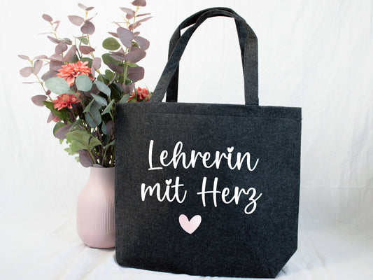 Filztasche "Lehrerin mit Herz" - individualisierbar